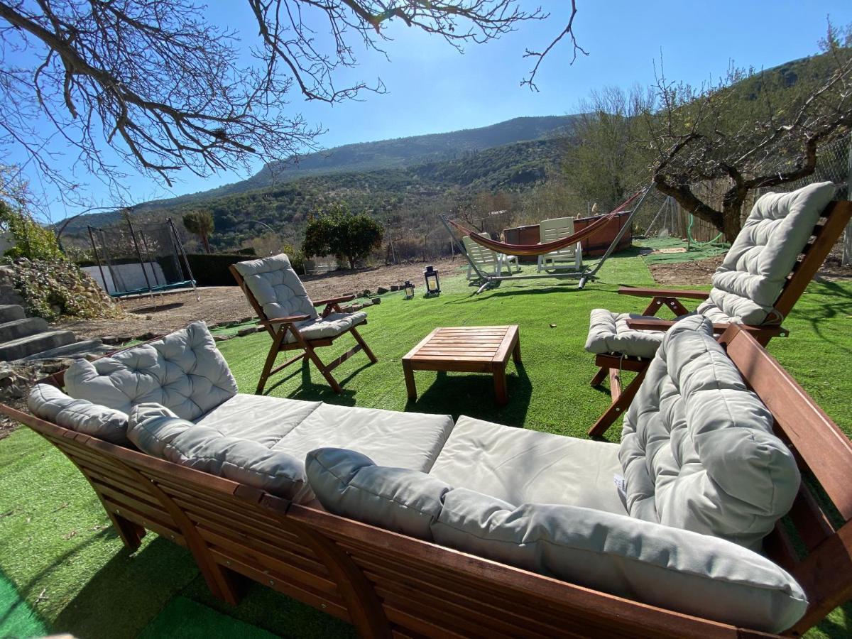 La Huerta Del Castillo Con Su Caz De Agua - Enjoy Life & Relax Castillo de Locubín Extérieur photo